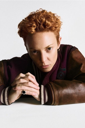 La Roux in Tribute to David Bowie - Heroes Never Die