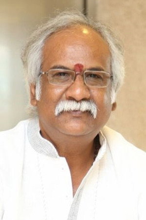 Subhalekha Sudhakar in Pavithra Bandham