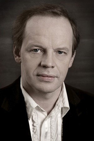 Hendrik Toompere in Golden Beach