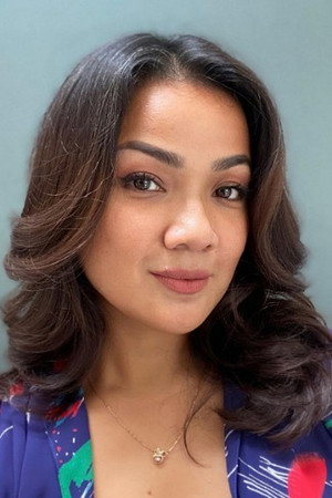 Nirina Zubir in Falling in Love Like in Movies