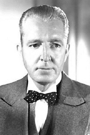 Edwin Stanley in The Phantom Creeps