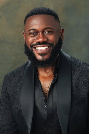 Deyemi Okanlawon in Social Media 101
