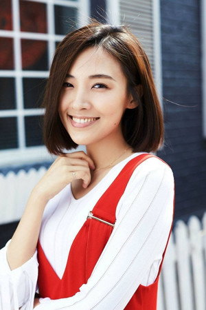 Zheng Luoqian in Ode to the Spring
