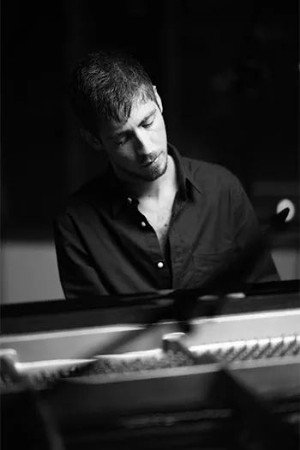 Guy Moskovich in Avishai Cohen Trio Leverkusener Jazztage 2024
