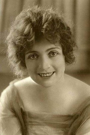 Myrtle Gonzalez in God's Crucible