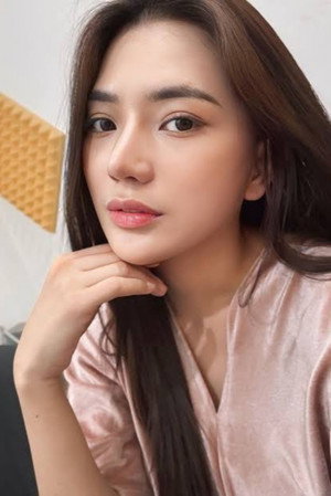Berlliana Lovell in Ibadah & Cinta