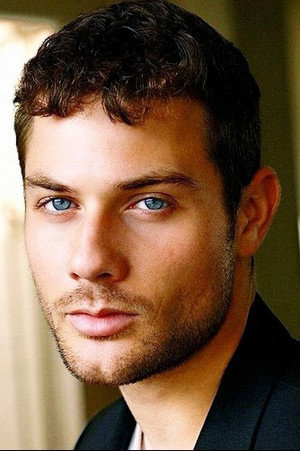 Gino Anthony Pesi in Kill Me Twice