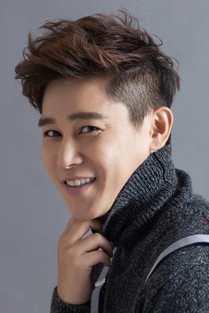Jeong Tae-woo in Fighter in the Wind