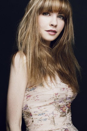 Alix Bénézech in Influencer