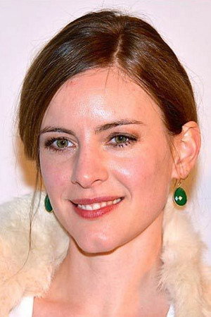 Malin Crépin in Don't Look at the Demon