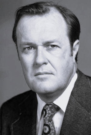 M. Emmet Walsh in Chasing 3000