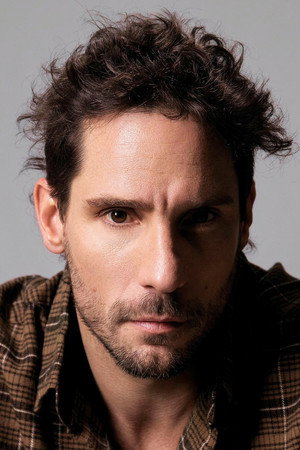 Gonzalo Valenzuela in In Bed