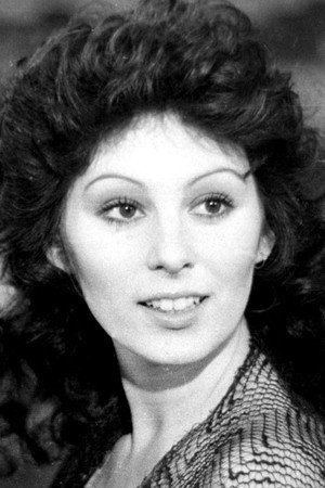 Hélène Calzarelli in City of Women