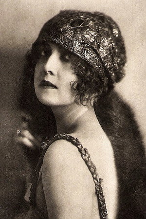 Helena Makowska in Hamlet