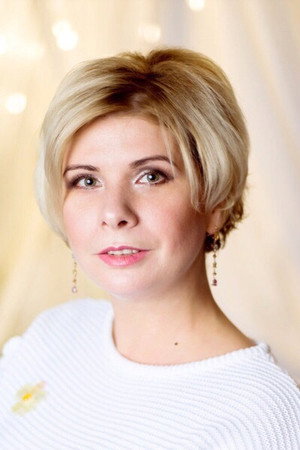 Mariya Tsvetkova-Ovsyannikova in Ivan Tsarevich & the Grey Wolf 4