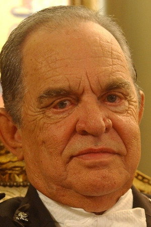 Rogério Fróes in Three Summers
