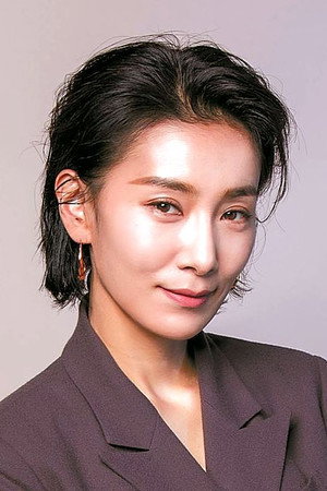 Kim Seo-hyung in Dog Days