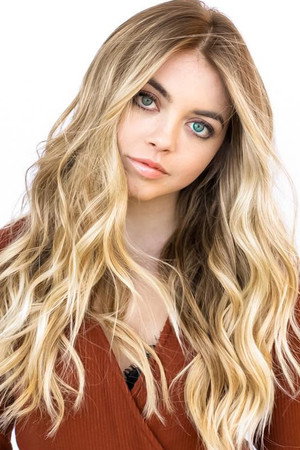 Alexa Sutherland in Breaking Legs