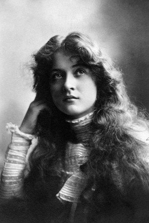 Maude Fealy in Race Suicide