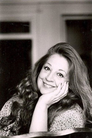 Ofelia Angélica in Labyrinth of Passion