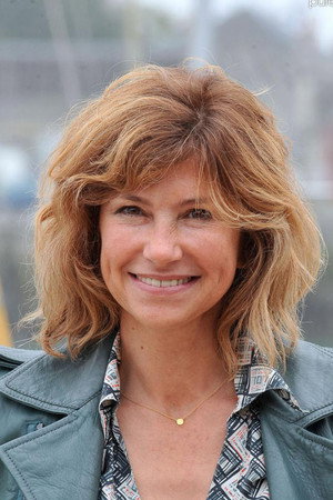 Florence Pernel in Three Colors: Blue