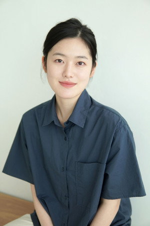Cho Saeyeon in Nervous