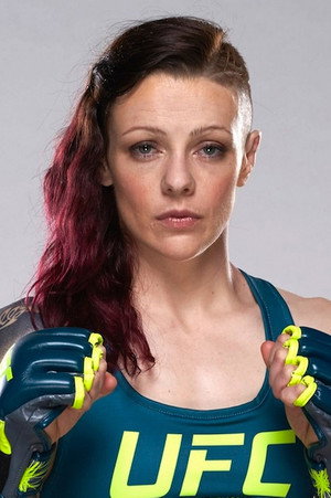Joanne Wood in UFC Fight Night 113: Nelson vs. Ponzinibbio