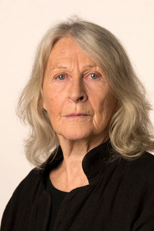 Karin Bertling in Bitch