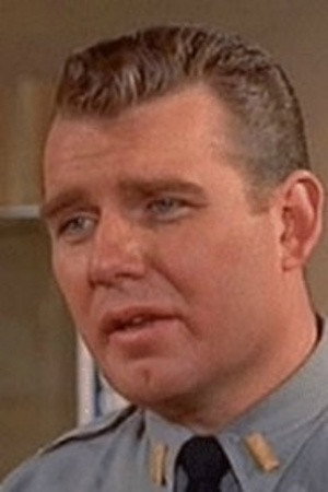 Earl Rowe in The Blob