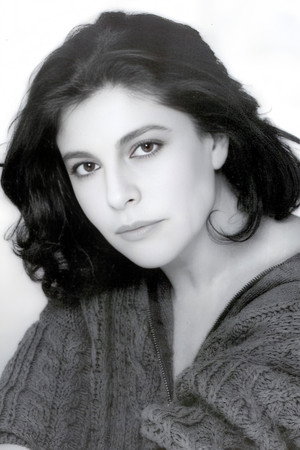 Charo López in Crimen en familia