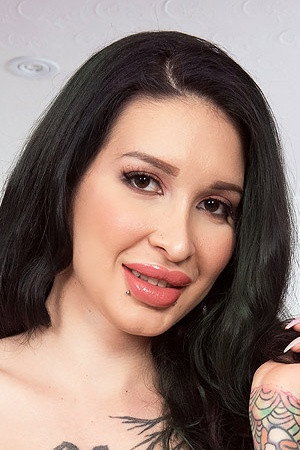 Ariane Saint-Amour in ANA