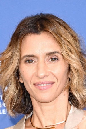 Teresa Saponangelo in Born for You