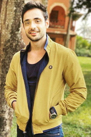 Adnan Khan in Bubble