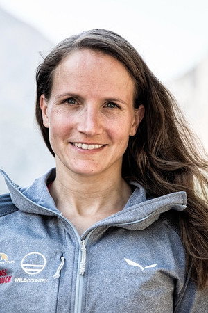 Anna Stöhr in Best of E.O.F.T.  No. 5