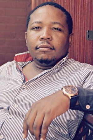 Presley Chweneyagae in Tsotsi