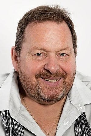 Ottfried Fischer in Three Crazy Jerks