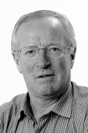 Robert Fisk in Dark Secrets: Inside Bohemian Grove