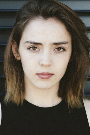 Garance Marillier in Junior