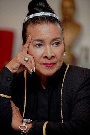 Xernona Clayton in The House on Skull Mountain