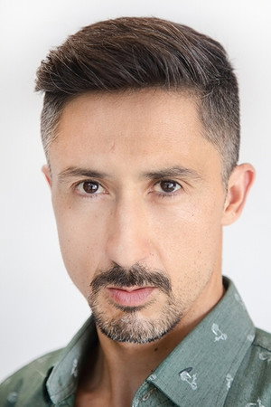 Alejandro Ruz in Avenoir