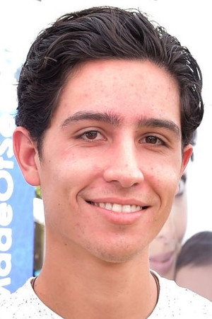 Lorenzo James Henrie in Only Mine