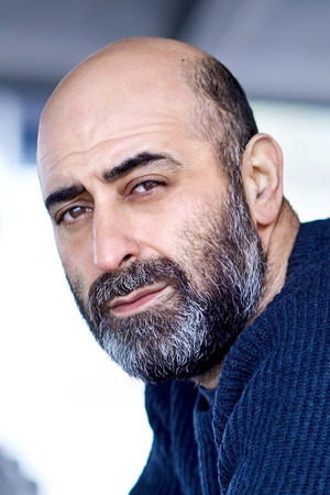 Özgür Karadeniz in Smuggling Hendrix
