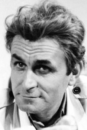 Agim Shuke in Echo on the Seashore