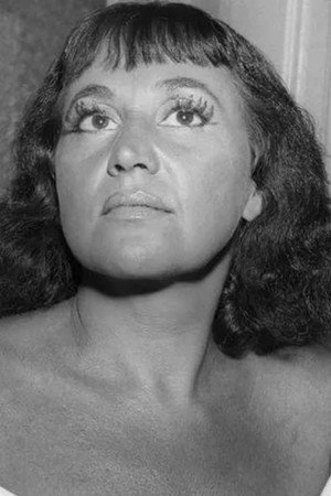 Luz del Fuego in Fakir