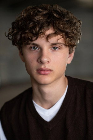 Elijah Passmore in I Feel Fine.