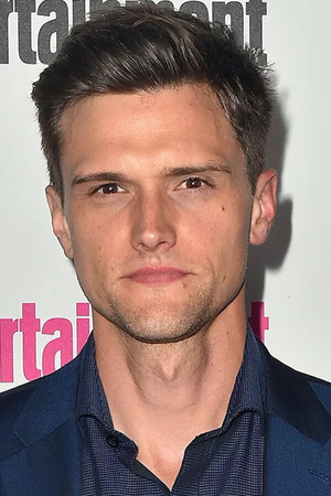 Hartley Sawyer in SPiN