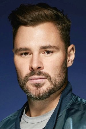 Patrick John Flueger in Spin