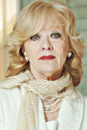 Milena Dravić in Superfluous