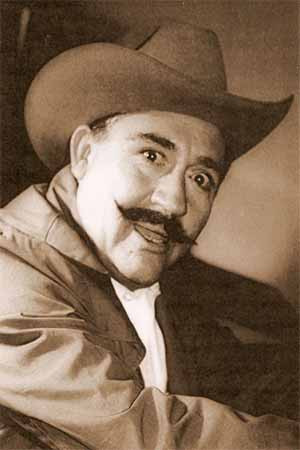 Pedro de Aguillón in Casi Casados