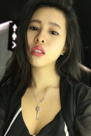 Cynthia Kuang in Lang Tong